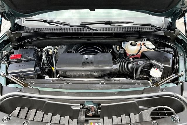 Used 2025 Gray Chevrolet RST image 31