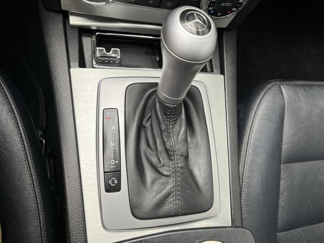 Used 2009 Beige Mercedes-Benz 3.0L Luxury image 20