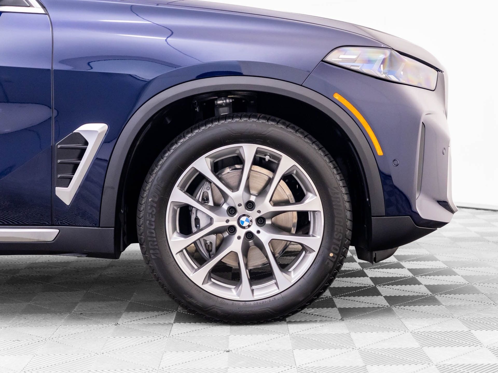 New 2026 Tanzanite Blue II Metallic BMW xDrive40i image 38