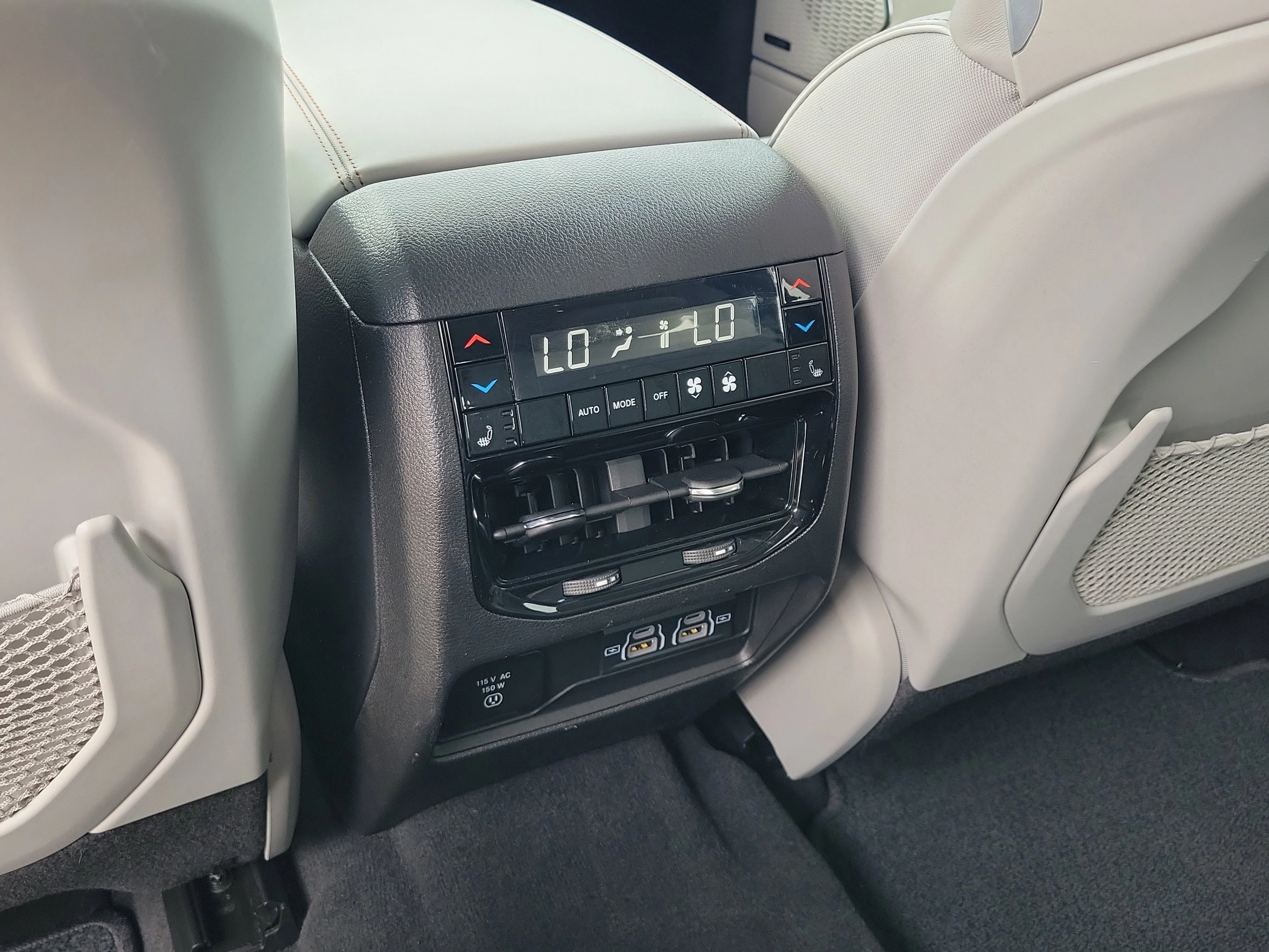Used 2023 Bright White Clearcoat Jeep Summit image 15