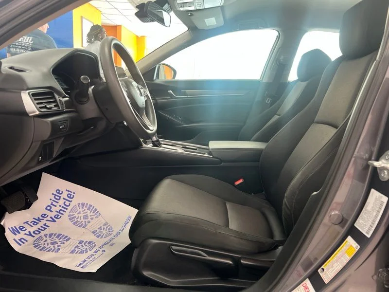 Used 2022  Honda LX image 17