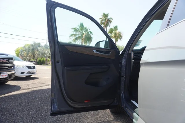 New 2026 Pure Gray Volkswagen 2.0T SE W/TECHNOLOGY image 14