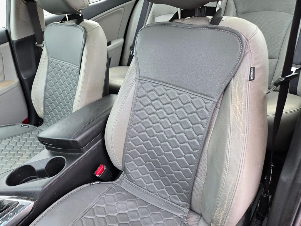 Used 2012 Silver Kia EX image 15