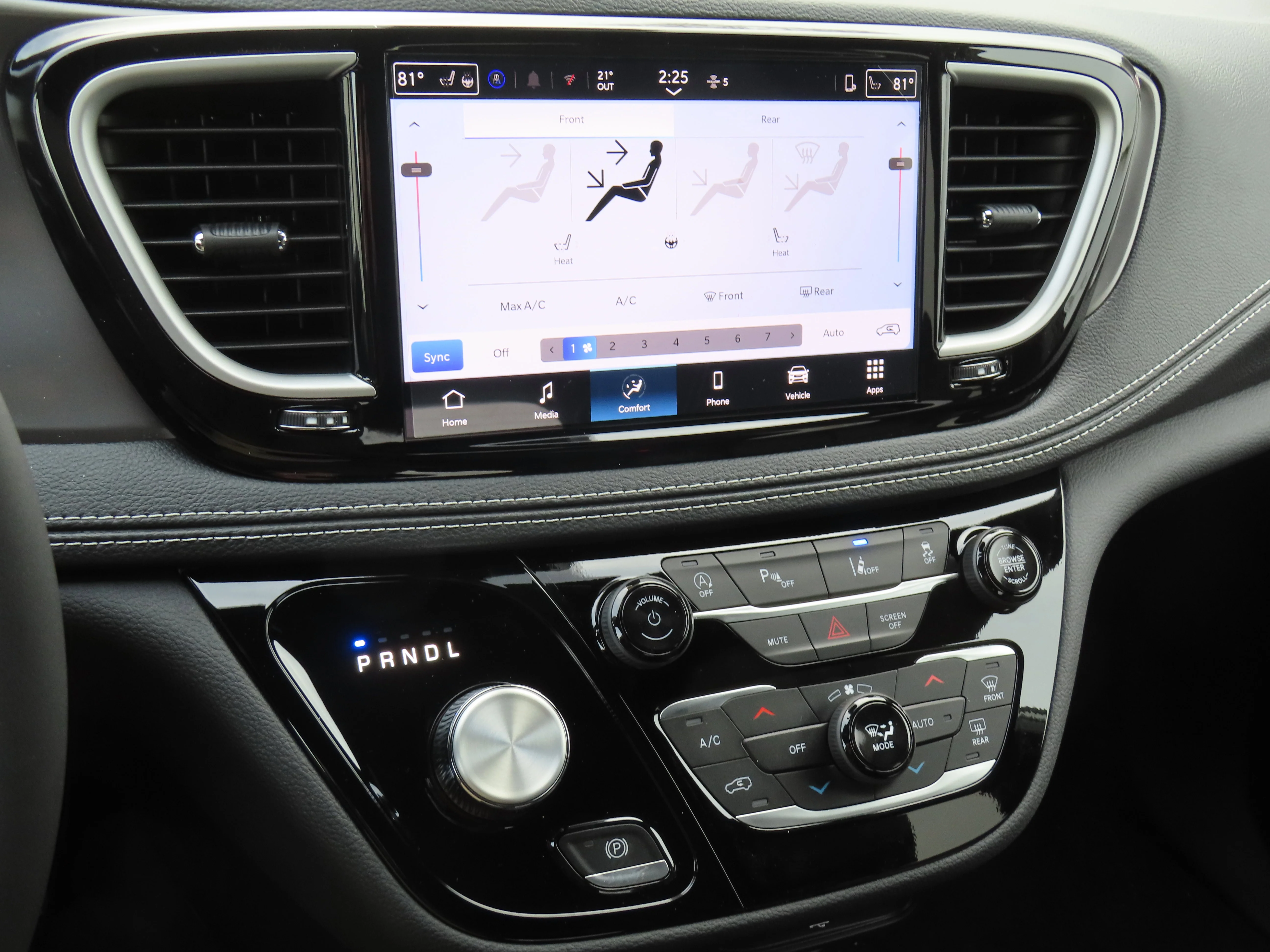 2026 Chrysler Pacifica Select - Photo 12