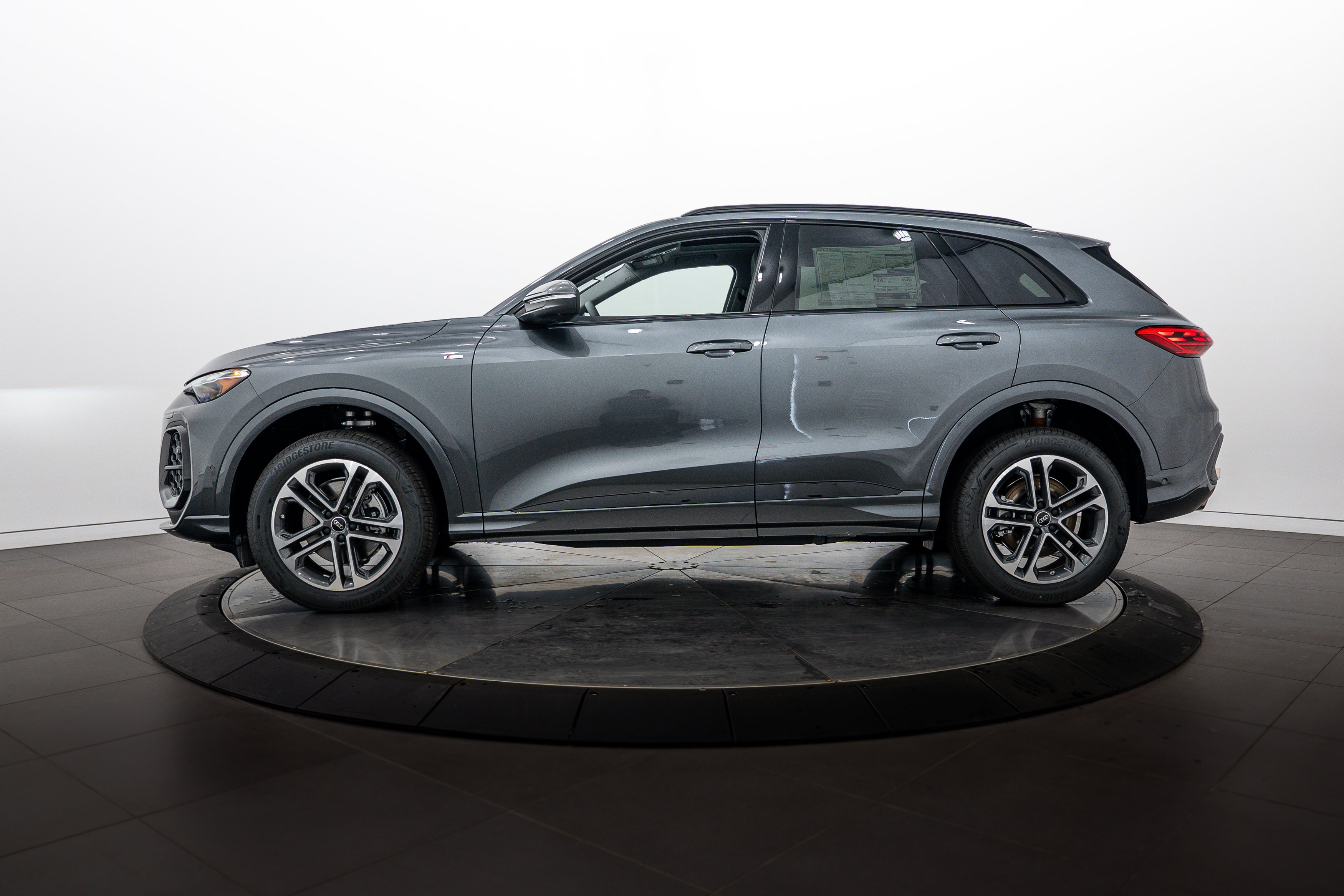 New 2026 Daytona Gray Audi Premium image 6