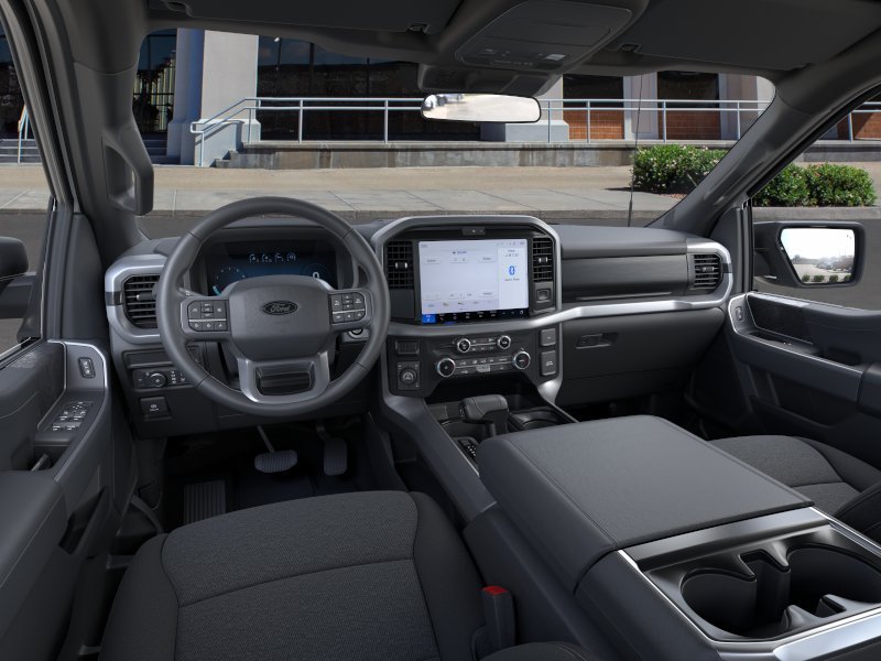 New 2026 Oxford White Ford XLT image 9