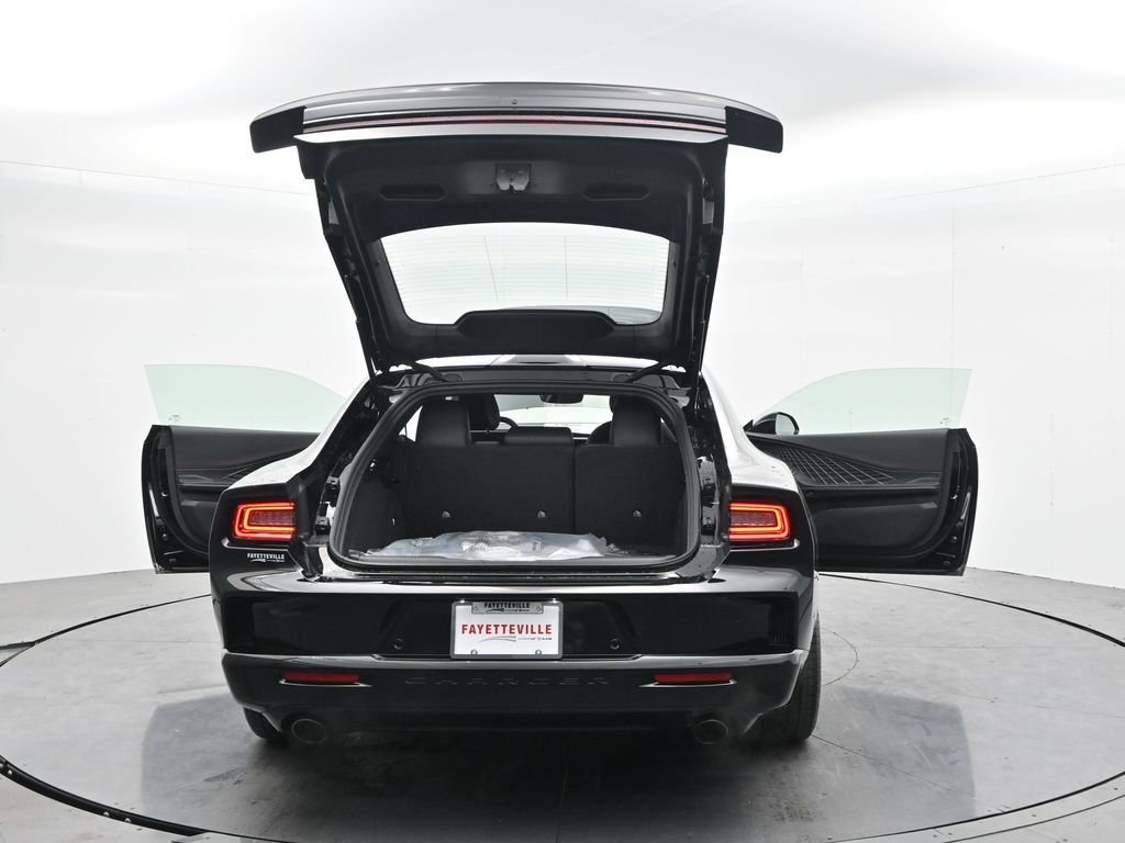 New 2026 Diamond Black Crystal Pearlcoat Dodge Scat Pack image 46
