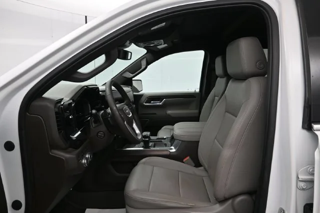 Used 2023 SUMMIT WHITE GMC SLT image 9