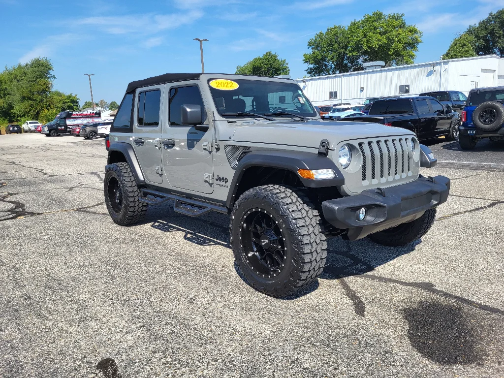 Used 2022 Sting-Gray Clearcoat Jeep Unlimited Sport image 4