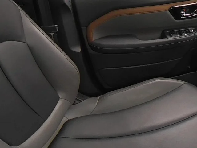 Used 2025 Black Subaru Sport image 27