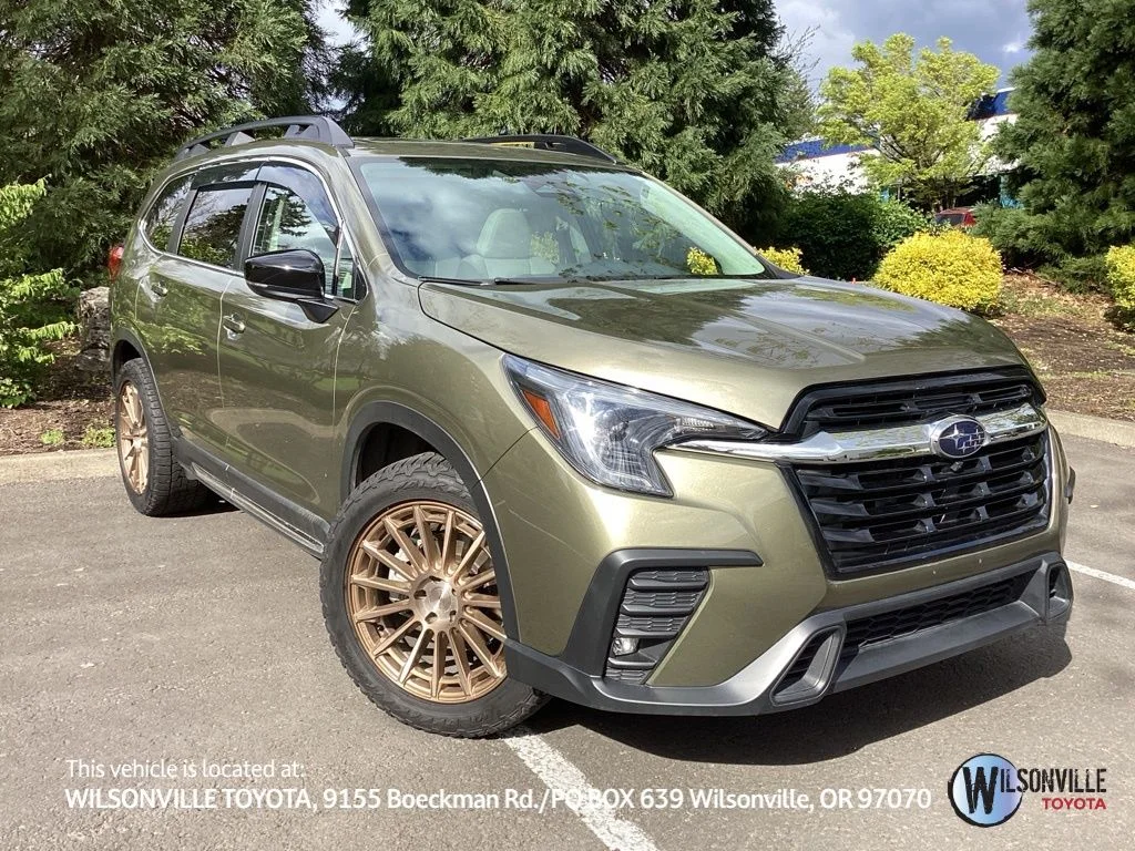2024 Subaru Ascent Limited 7 Passenger's photo