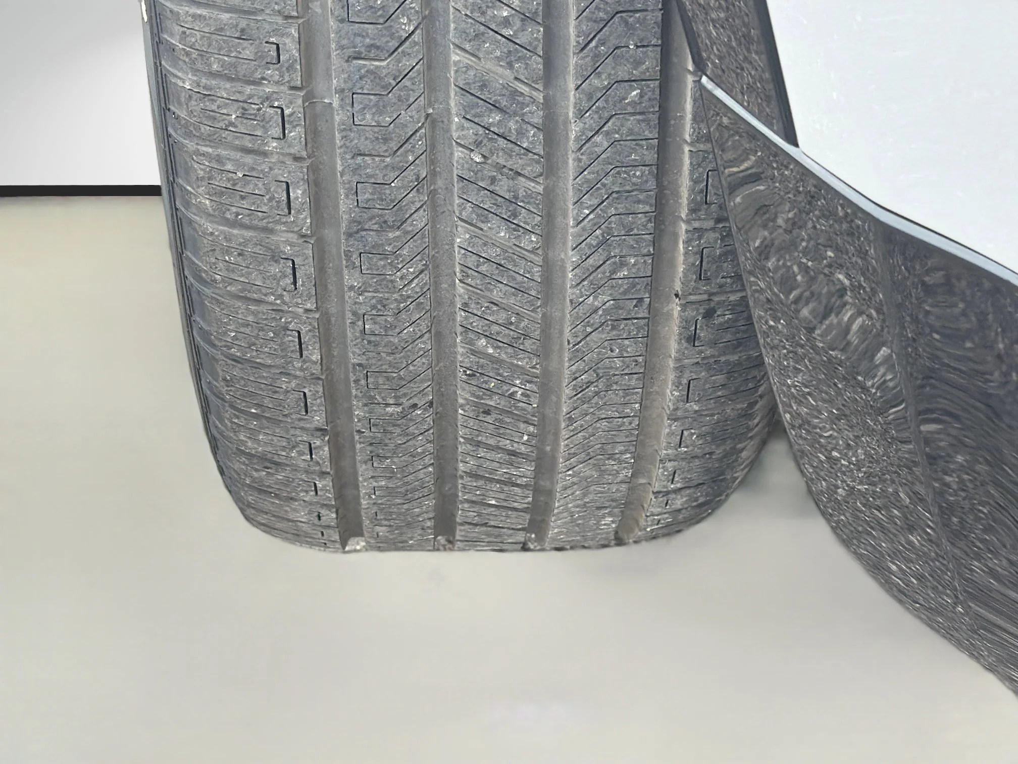 New 2026 Borasco Grey Metallic Land Rover X-Dynamic SE image 42