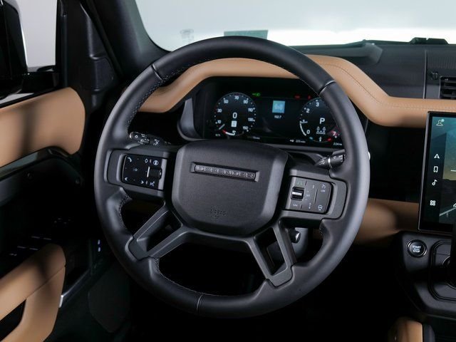 New 2026 Woolstone Green Land Rover X-Dynamic SE image 13