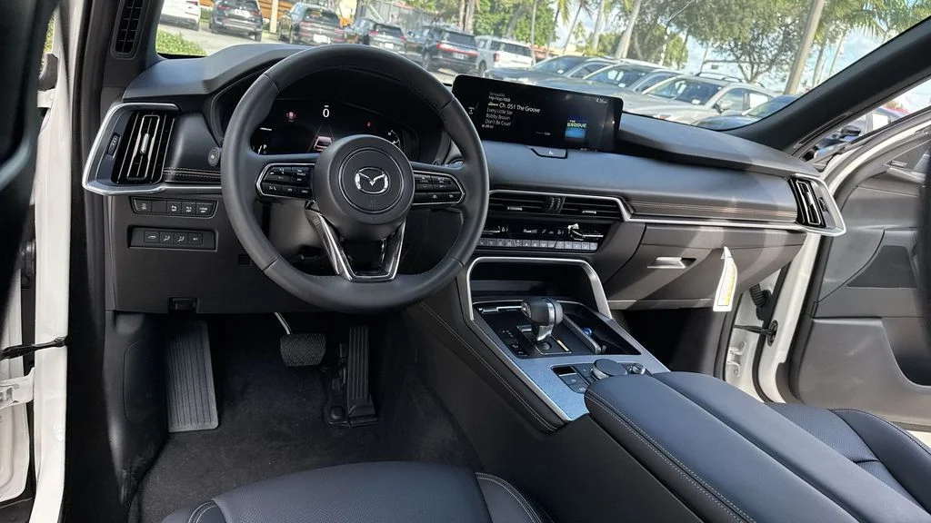 2025 Mazda CX-90 Premium Plus Package - Photo 35