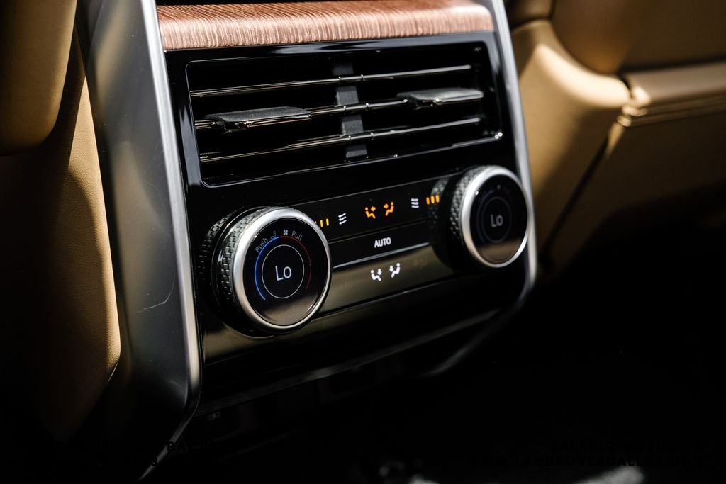 Used 2024 Black Land Rover Autobiography image 40