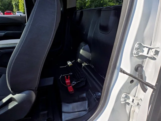 Used 2022 White Chevrolet LT image 11