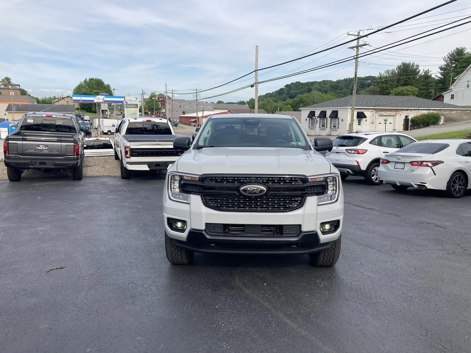 New 2026 Avalanche Ford XLT image 3