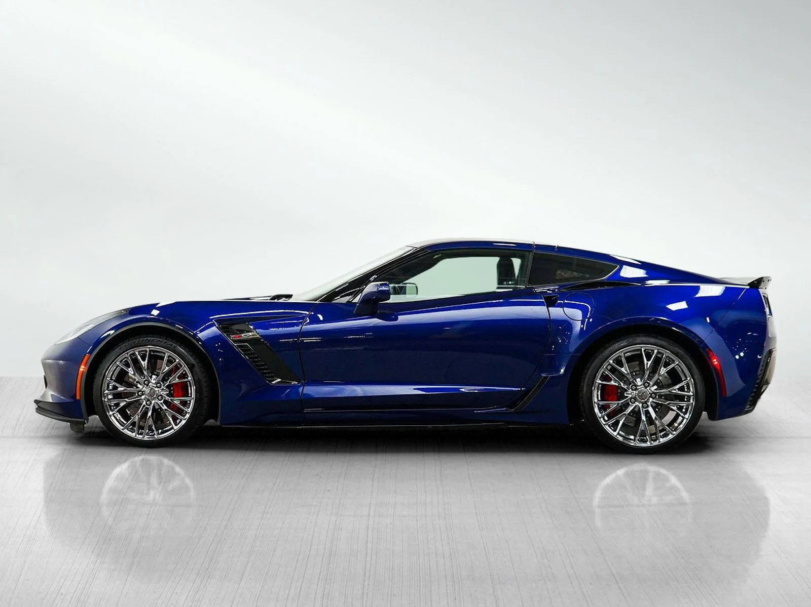 Used 2017 Chevrolet Corvette 1LZ with VIN 1G1YP2D65H5603042 for sale in Wayzata, Minnesota