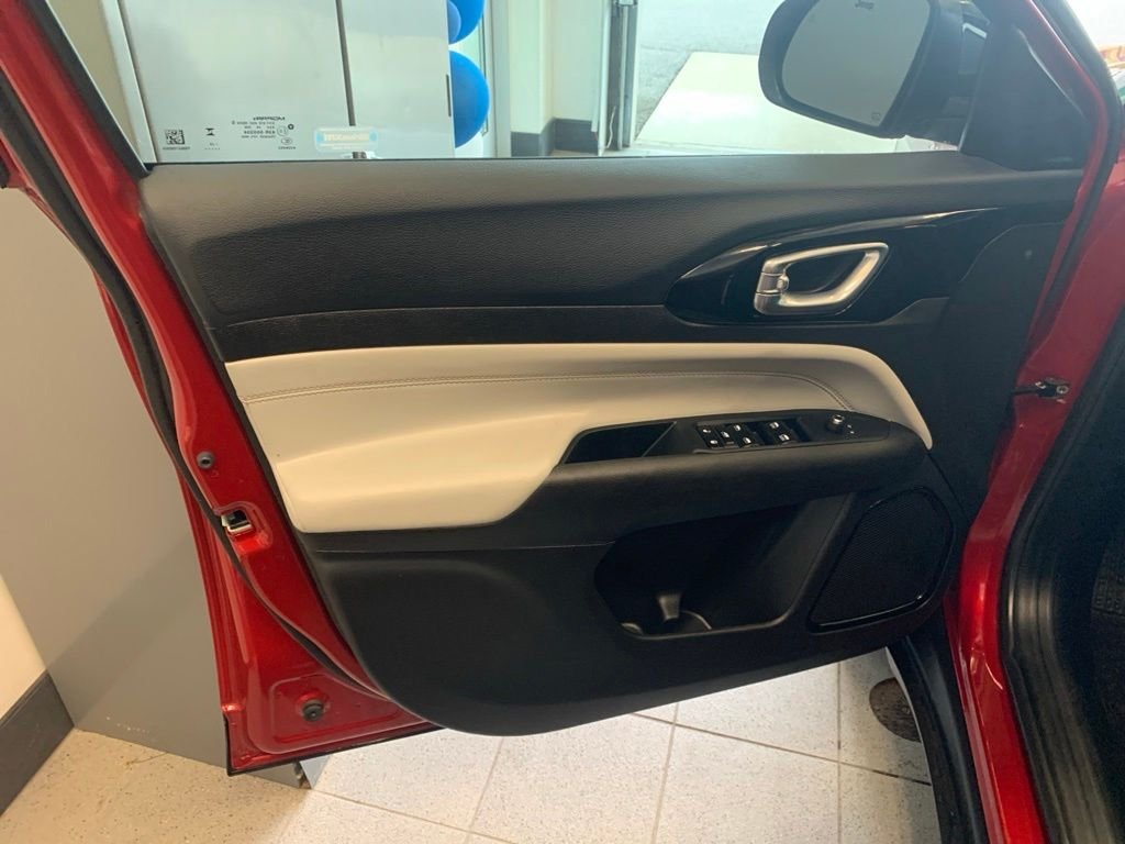 Used 2025 Red Jeep Limited image 4