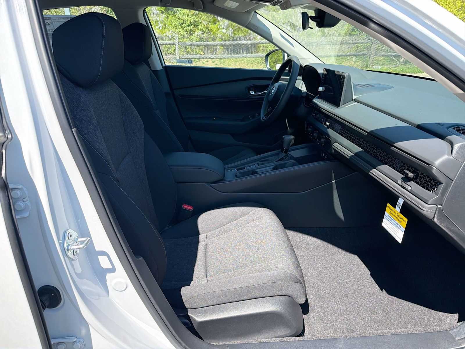 New 2026 Platinum White Pearl Honda LX image 15