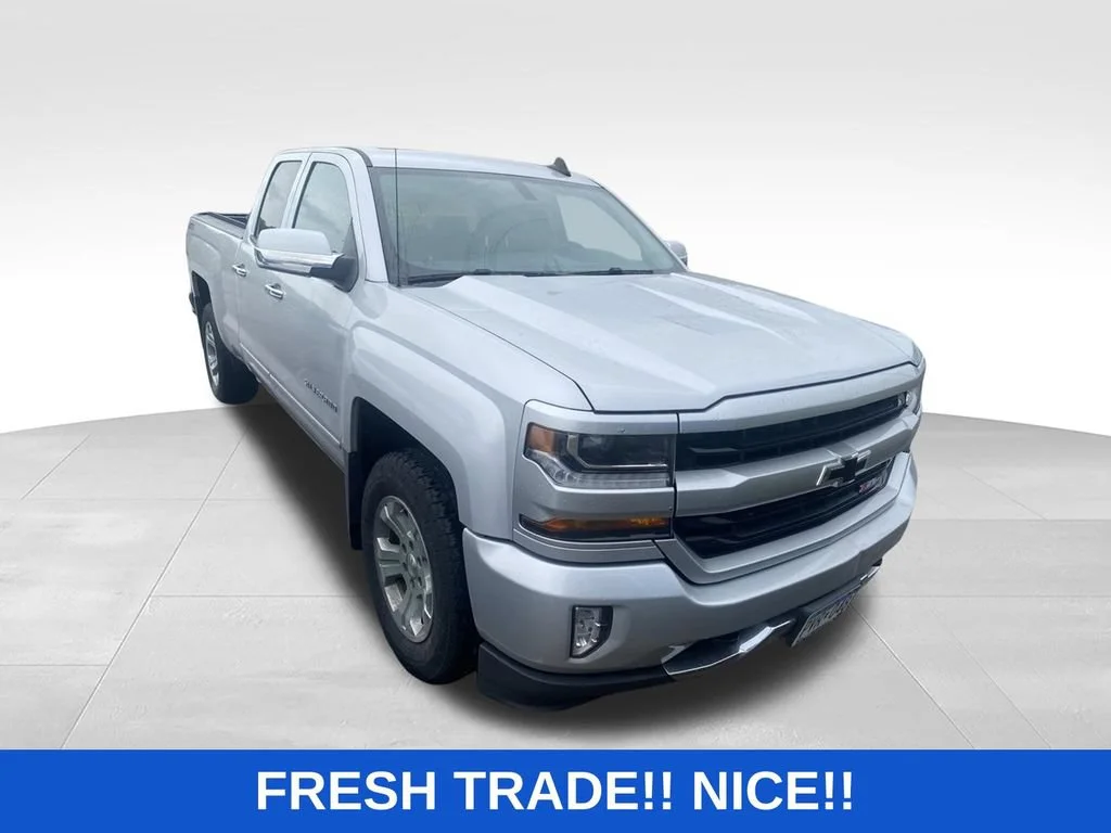 Used 2017 SILVER ICE METALLIC Chevrolet LT image 1