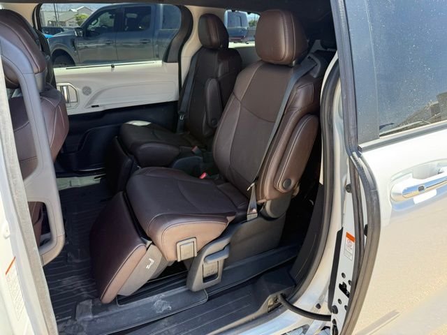 2023 Toyota Sienna Platinum - Photo 40