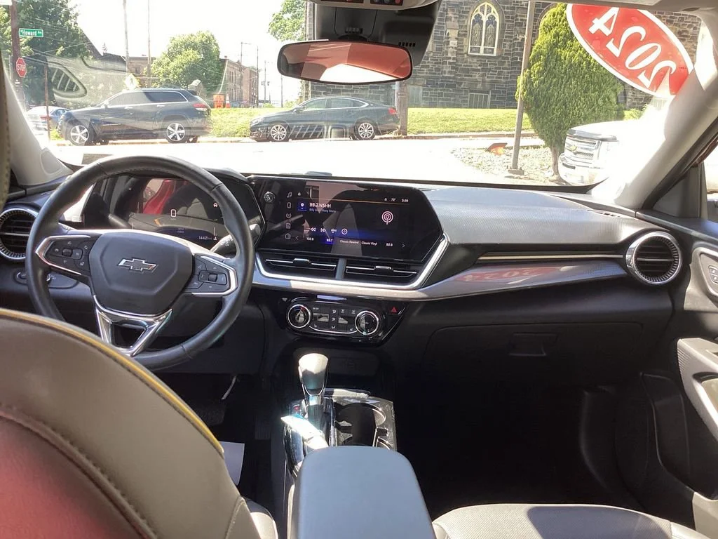 Used 2024 Crimson Metallic Chevrolet ACTIV image 28