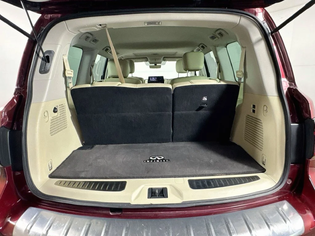 Certified Used 2022 Red INFINITI LUXE image 34