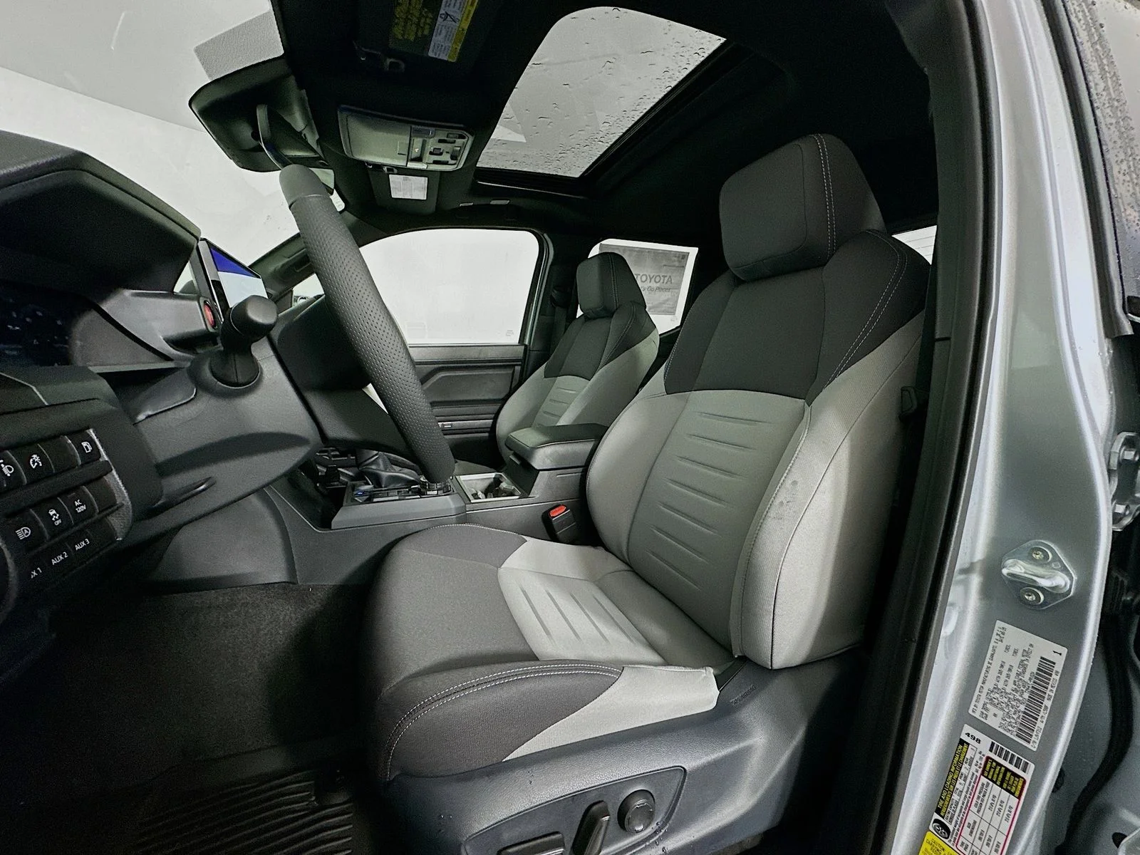 2025 Toyota Tacoma TRD Off Road - Photo 22