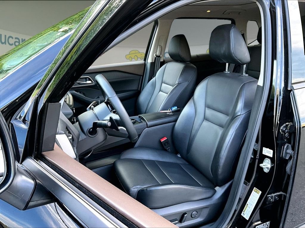 Used 2021 Super Black Nissan SV image 10