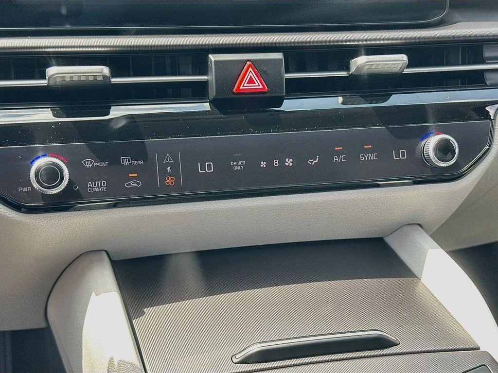 New 2027 Gravity Gray Kia EX image 15