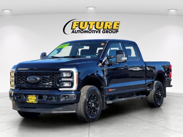 Used 2025  Ford Lariat image 8