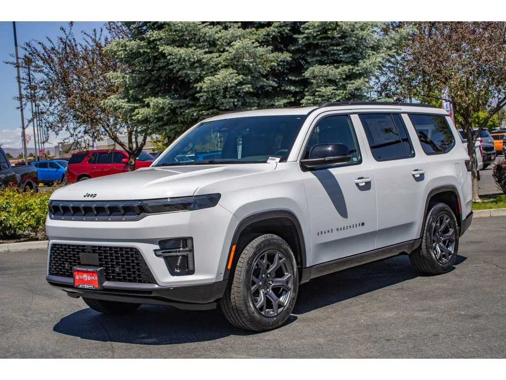 New 2026 Bright White Clearcoat Jeep Limited Altitude image 4