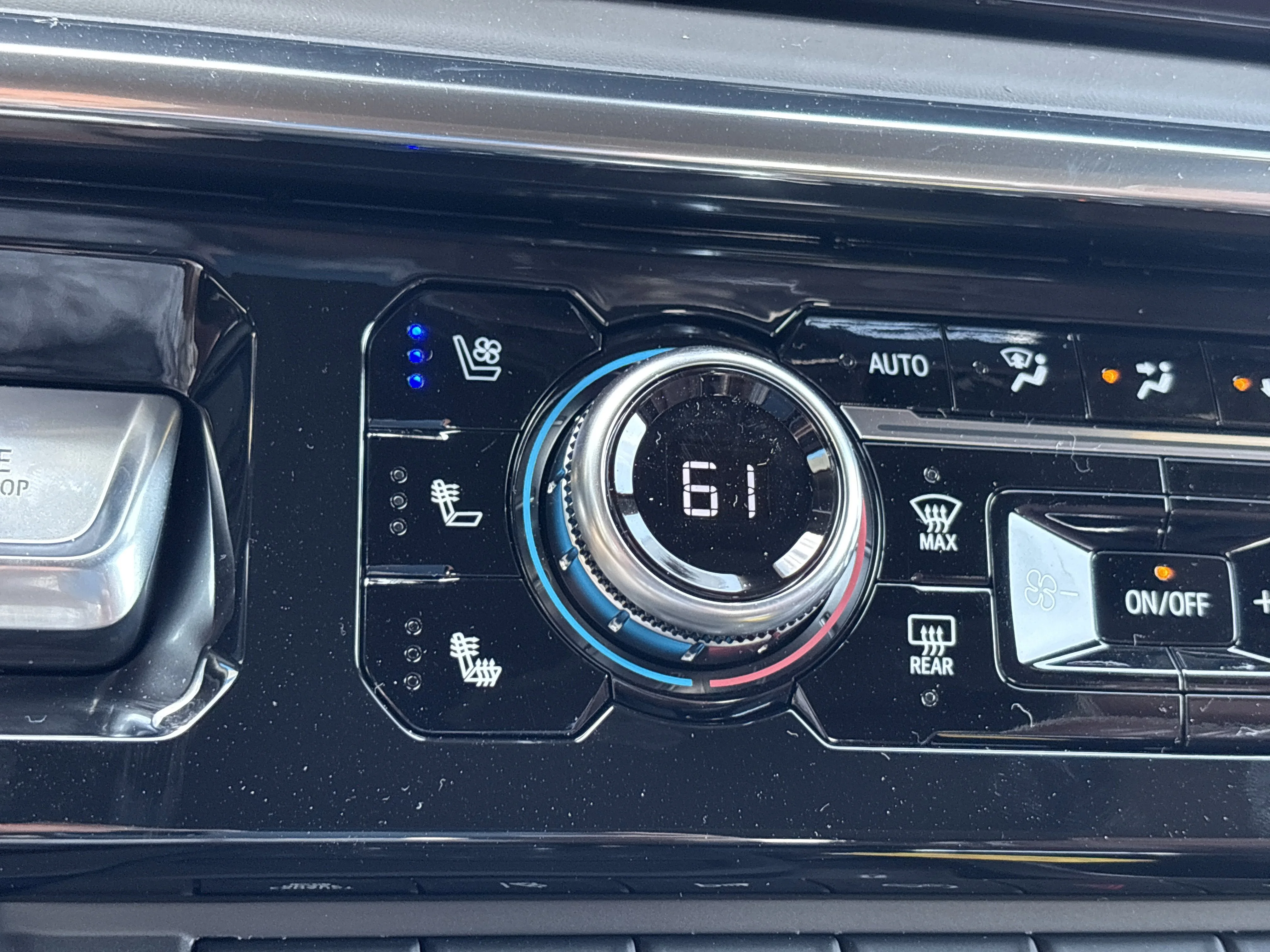2026 GMC Sierra 3500HD Denali Ultimate - Photo 42