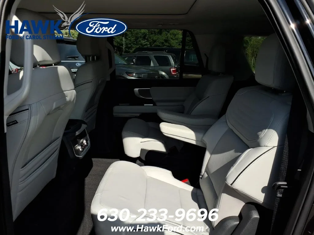 Used 2025 Black Ford Platinum image 28