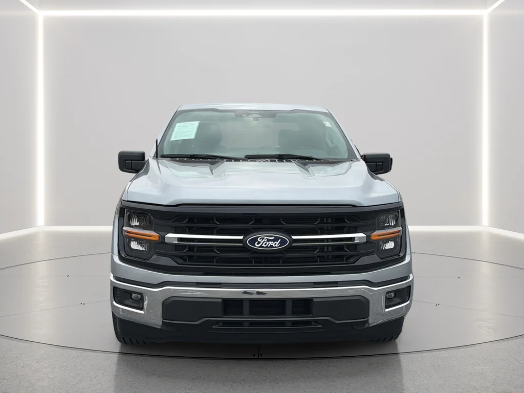 Used 2025 Silver Ford XLT image 11