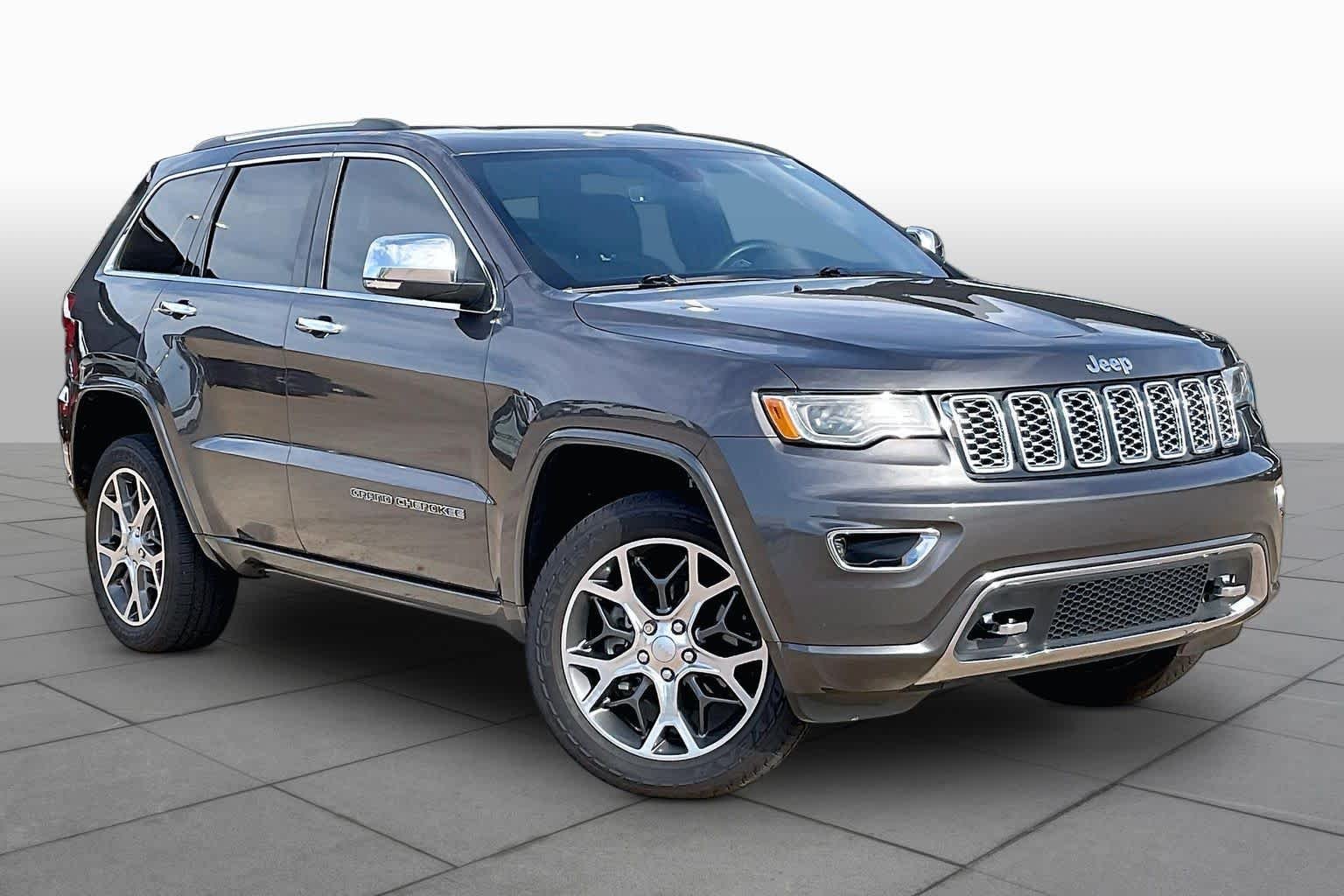 Used 2020 Granite Crystal Metallic Clearcoat Jeep Overland image 2