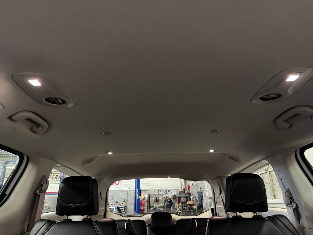 2023 Chrysler Pacifica Touring L - Photo 24