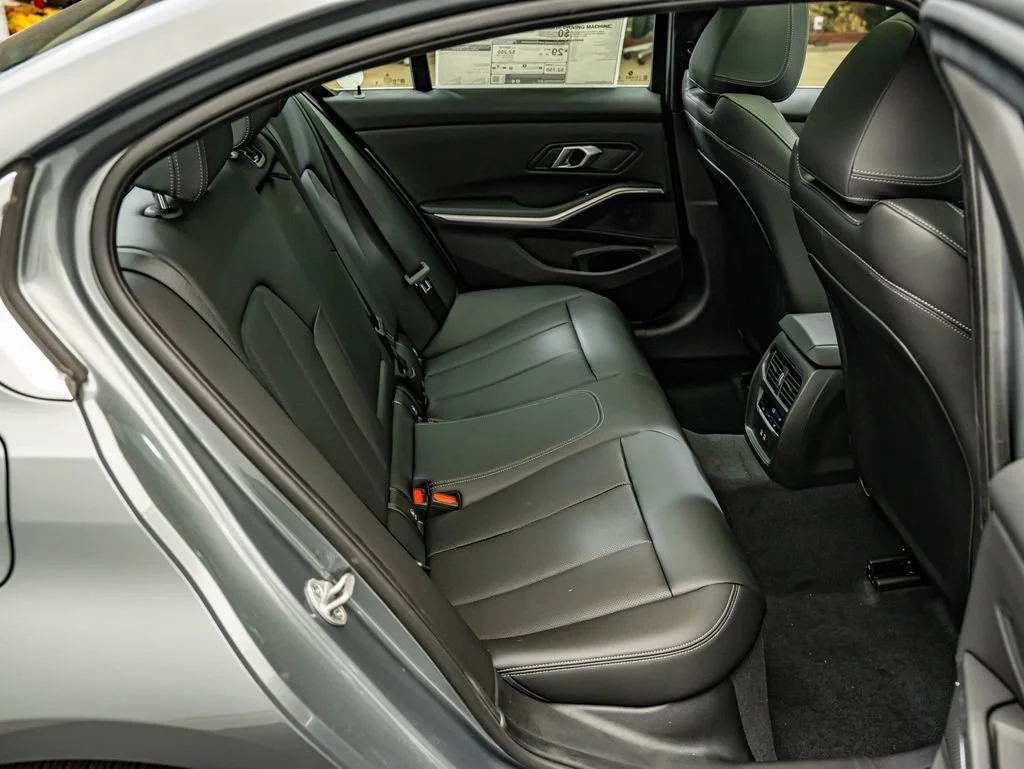 New 2026 Skyscraper Grey Metallic BMW 330i xDrive image 43