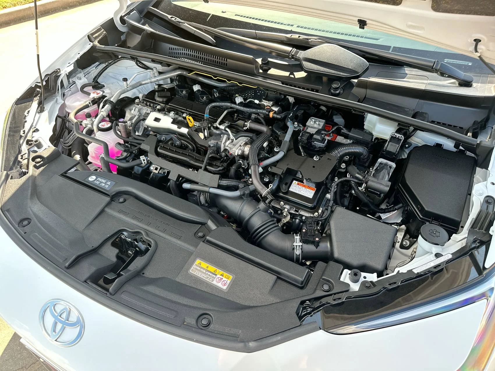 2025 Toyota Prius LE - Photo 23