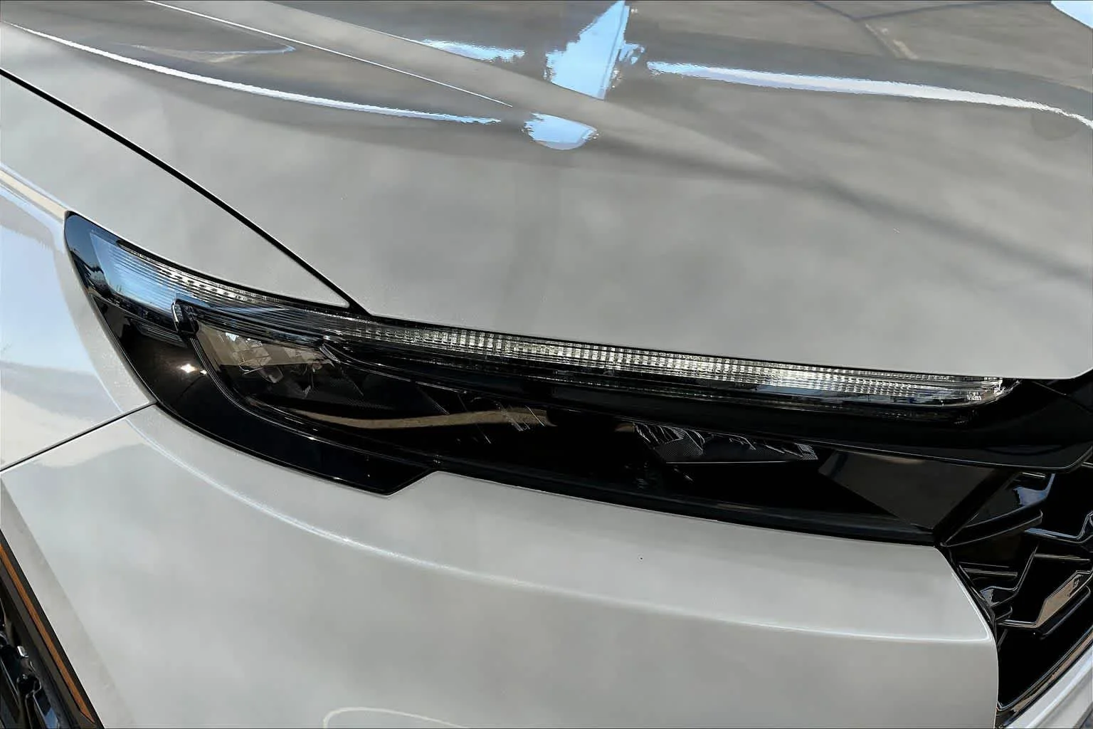 New 2026 Platinum White Pearl Honda Sport Touring image 13