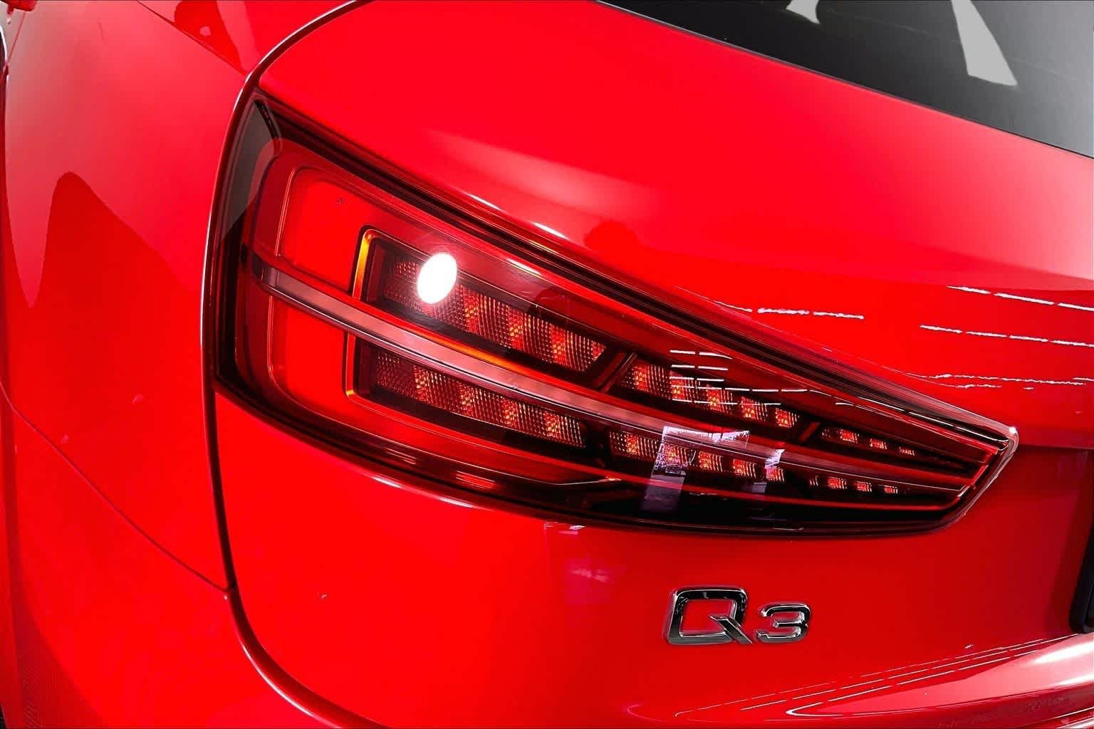 Used 2018 Misano Red Pearl Effect Audi Sport Premium image 27