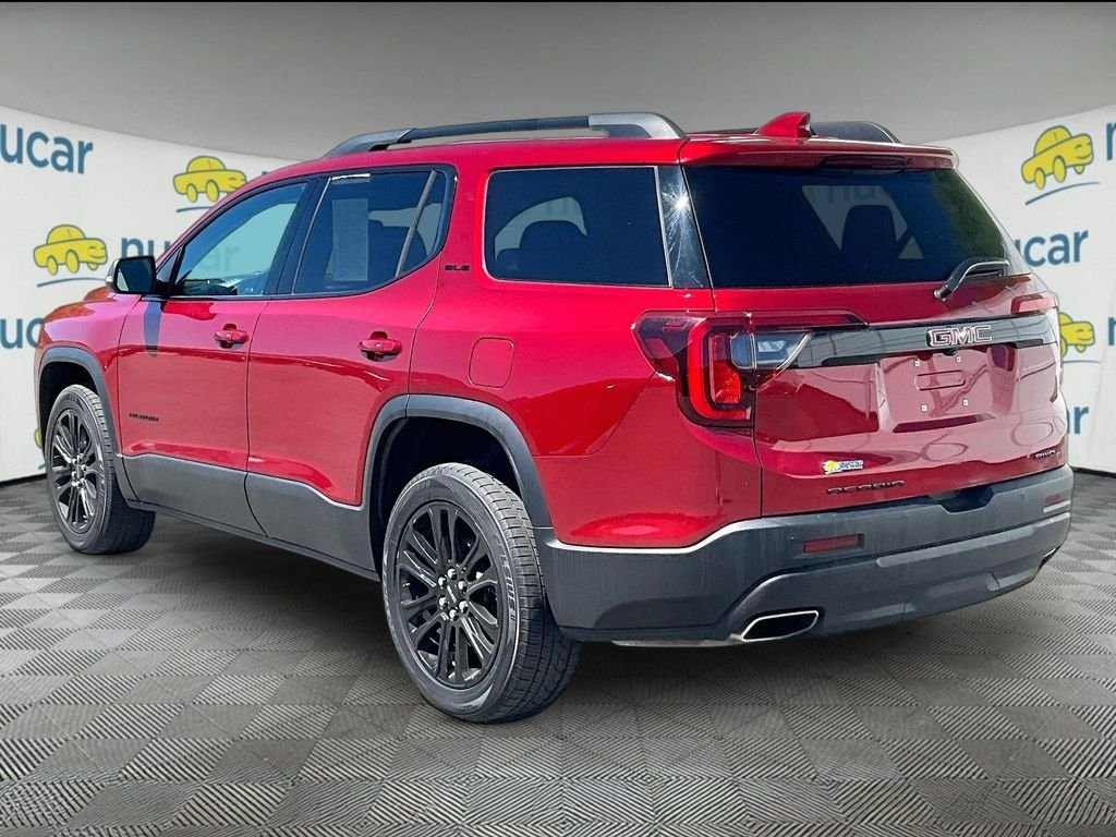 Used 2023 Volcanic Red Tintcoat GMC SLE image 4