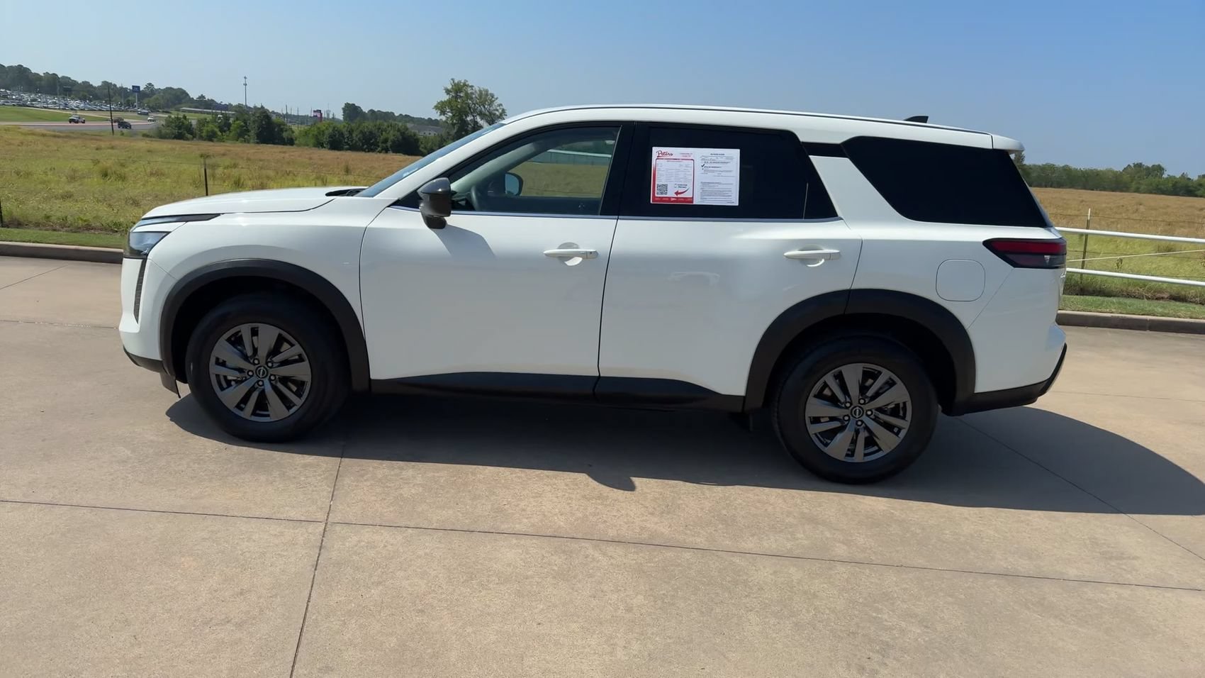 Used 2026 Glacier White Nissan S image 6