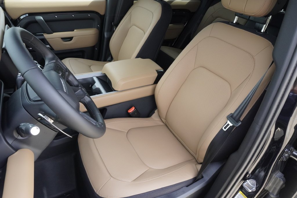 2026 Land Rover Defender V8 - Photo 20