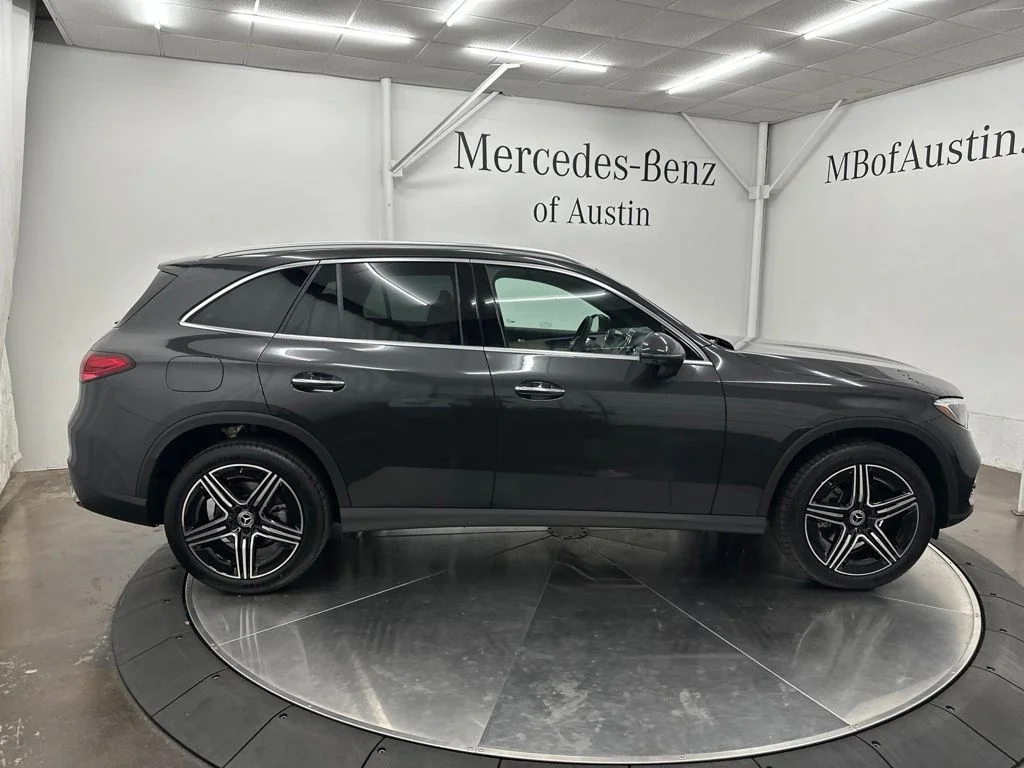 New 2027 Gray Mercedes-Benz GLC 300 image 8