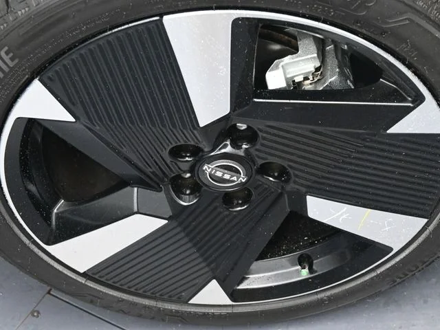 2025 Nissan Kicks SR AWD - Photo 30