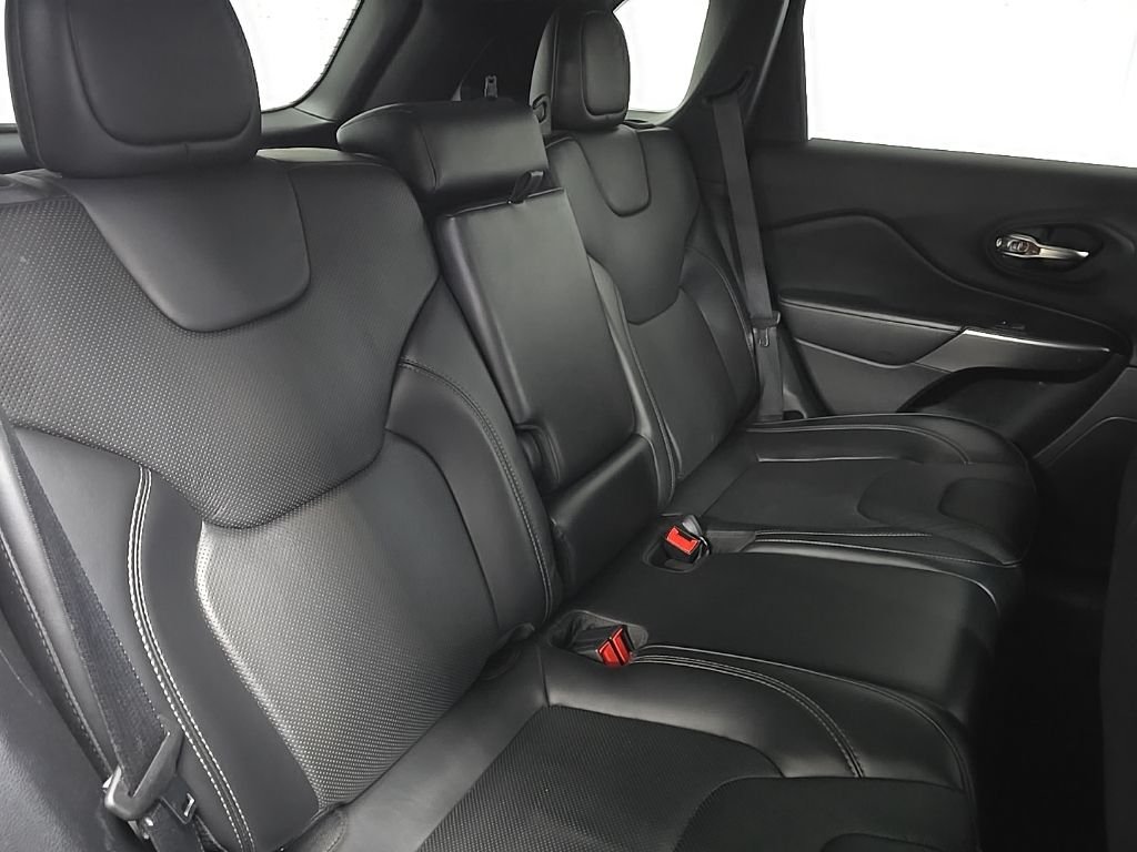 Used 2020 White Jeep Limited image 16