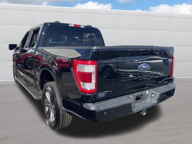 Used 2023 Black Metallic Ford Lariat image 3