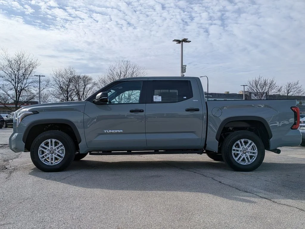 New 2026 Lunar Rock Toyota SR5 image 4